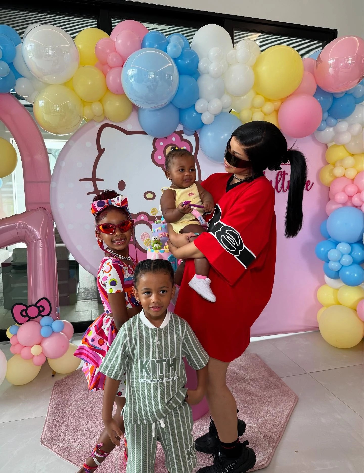 kardibi.jpg (508 KB)