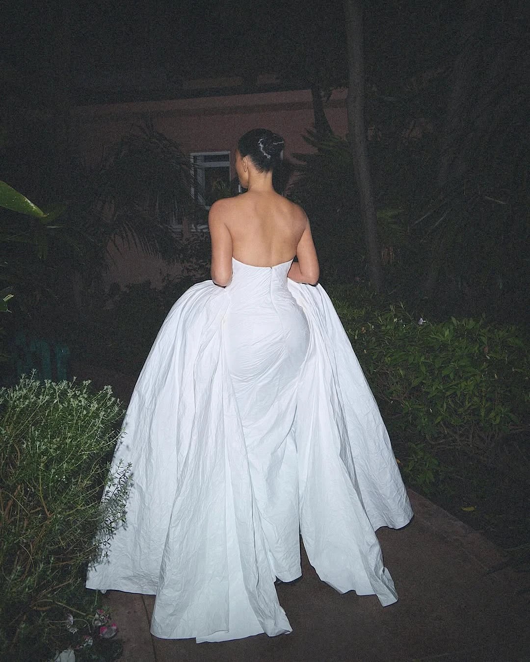 kim zad.jpg (327 KB)