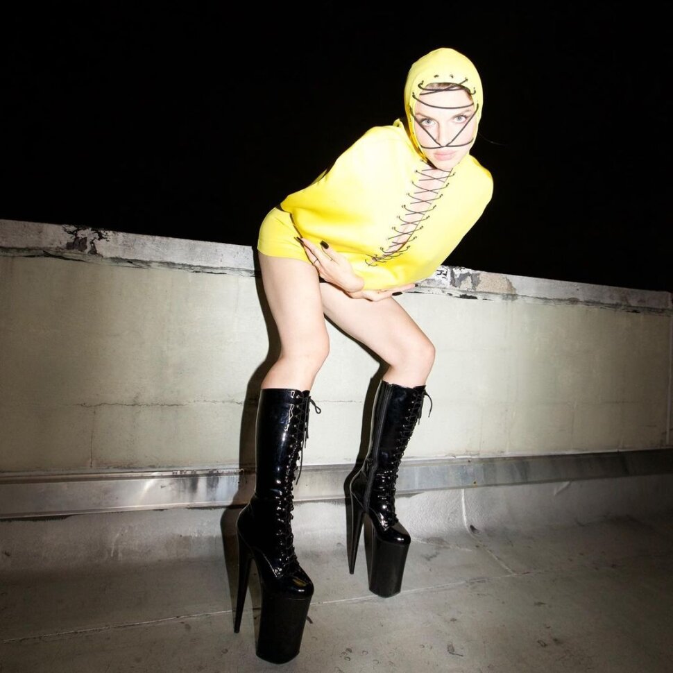 dzulia foks.jpg (99 KB)