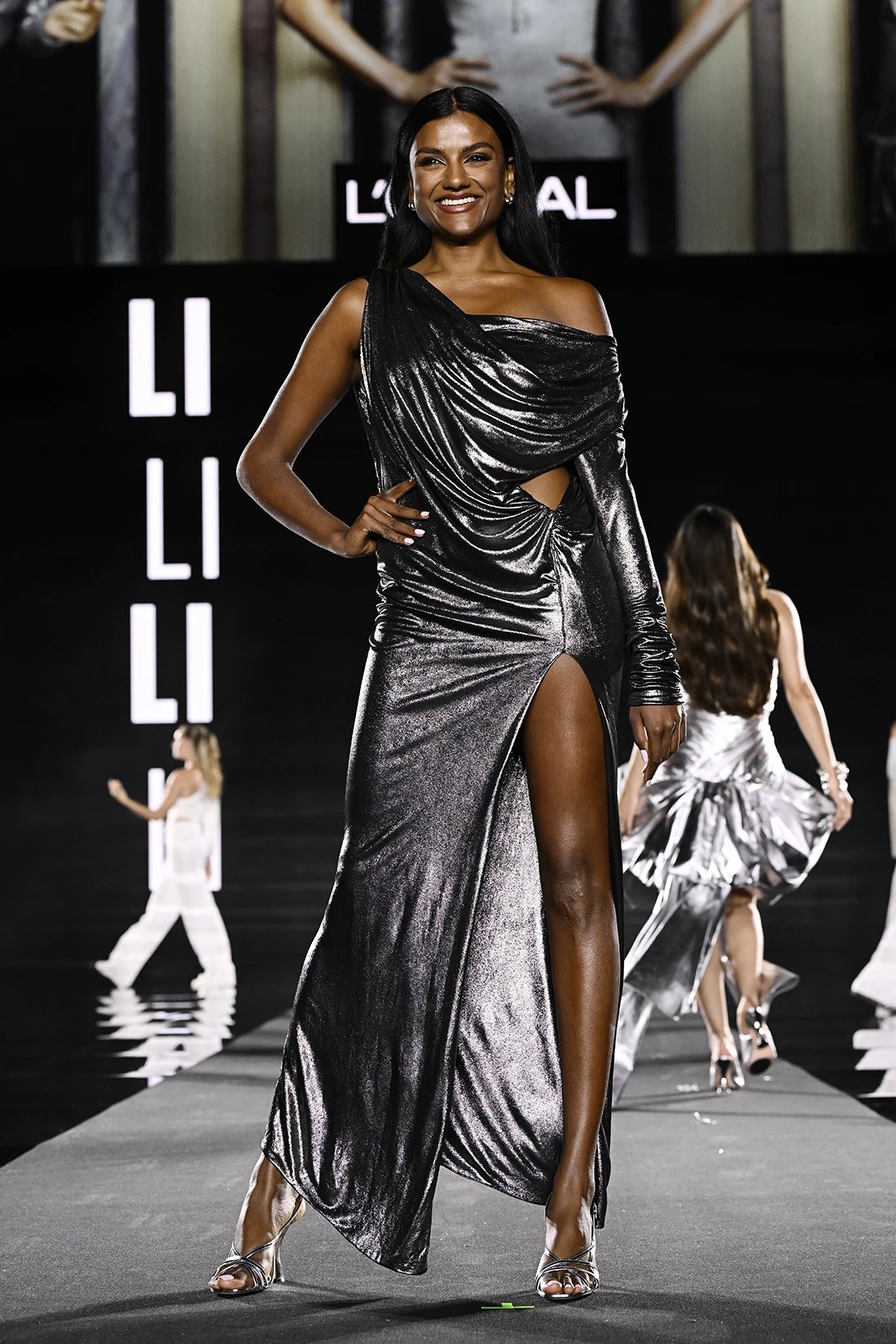 мода4.jpg (435 KB)